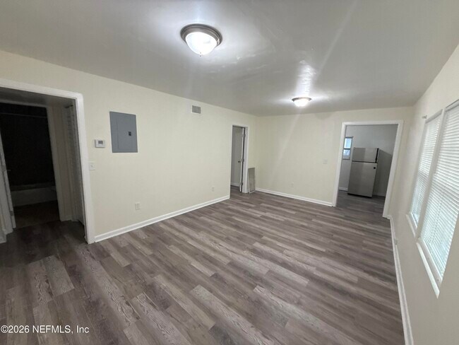 Photo - 4692 Portsmouth Ave