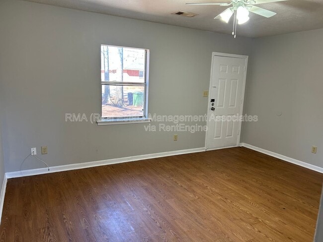 Photo - 300 S 18th St Unit A