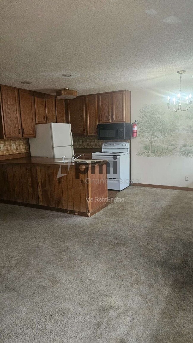 Photo - 955 4th St Unit 2