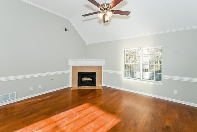 Photo - 5333 Doe Ln