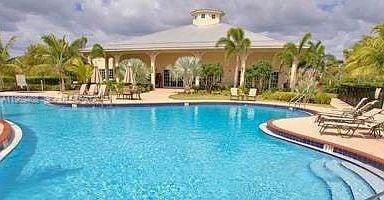 Photo - 2402 NE 41st Pl