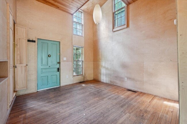 Photo - 713 N 5th Ave