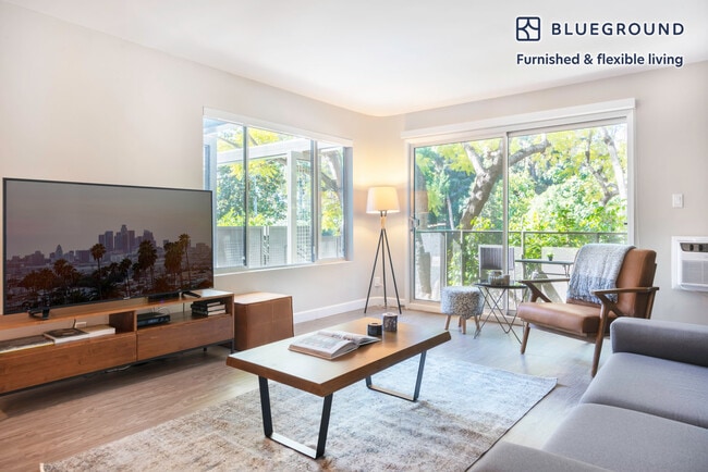 Photo - 870 Hilgard Ave Unidad FL1-ID54