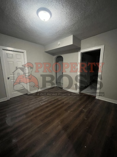 Photo - 1502 Broadway St