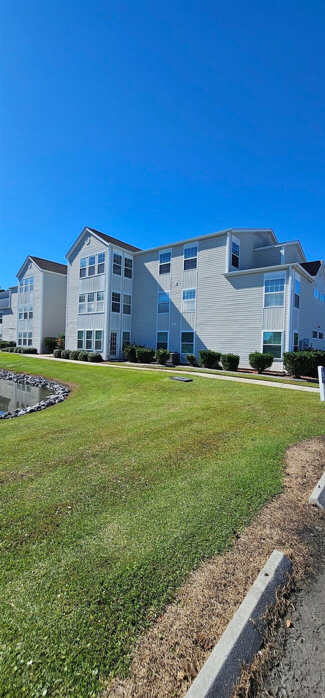 Photo - 2273 Huntingdon Dr