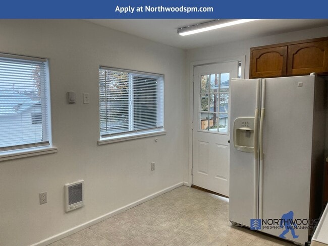 Photo - Recently Renovated 2 Bedroom 1 Bathroom Upstairs Apartment