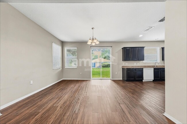 Photo - 18934 Randall Pl