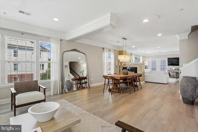 Photo - 402 Orchard Ridge Dr