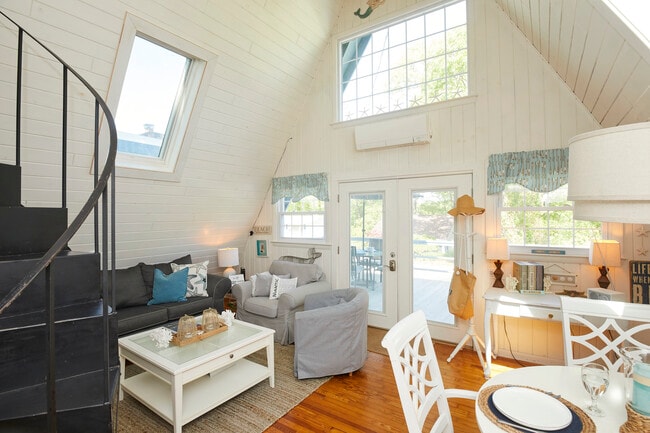 Photo - 68 S Edgewood Rd