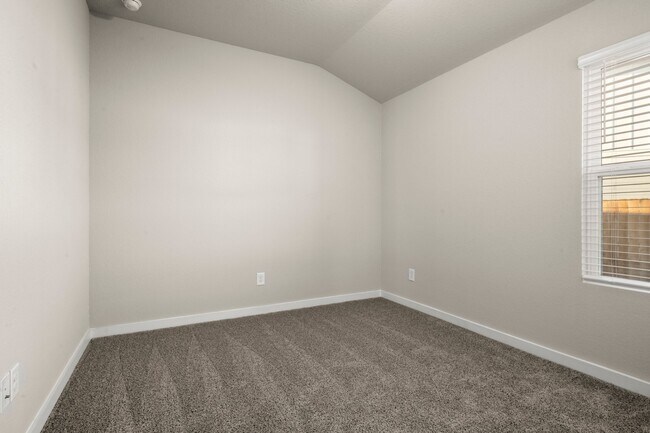 Photo - 16529 Breezy Knl Ct