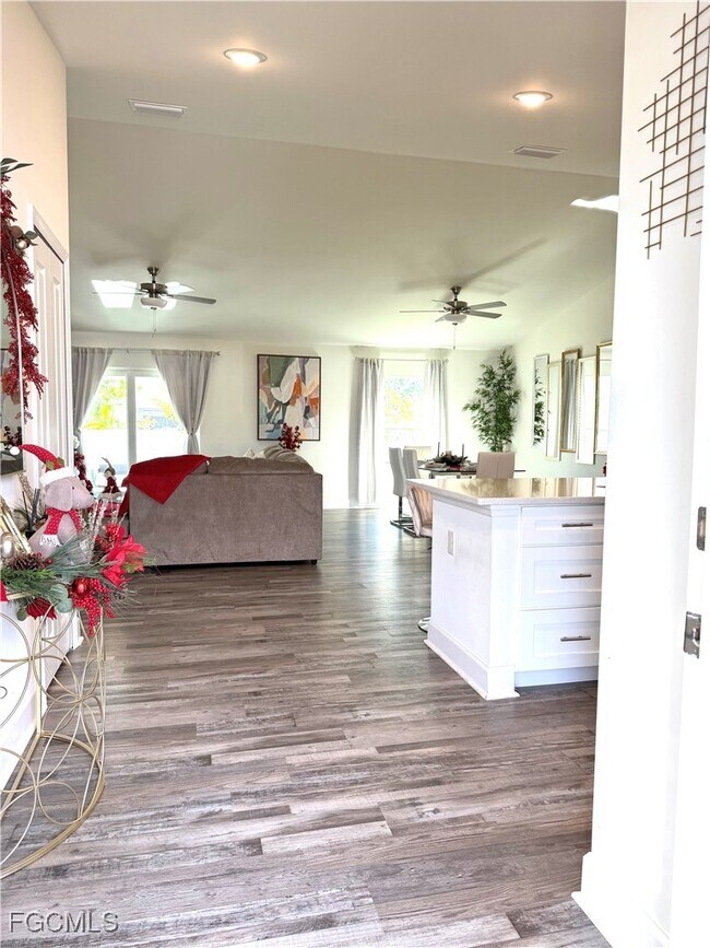 Photo - 332 NW 19th St