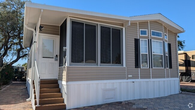 Building Photo - 16627 Sunshine Ave Rental