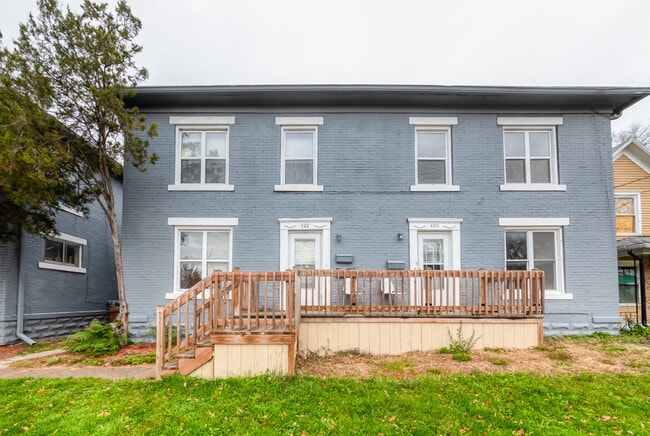 Photo - 422 W Saginaw St