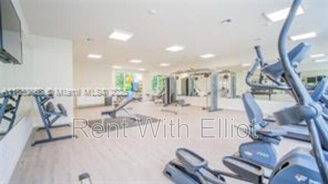 Photo - 610 NE 2nd St