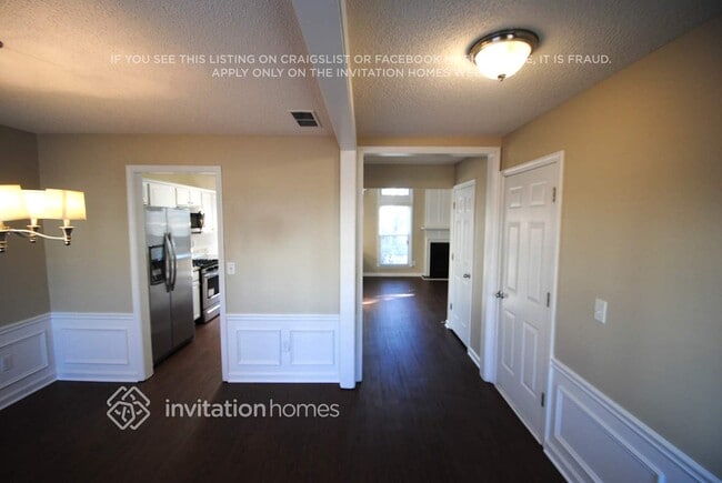 Photo - 2215 Sprucewood Dr NW