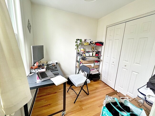 Photo - 250 Webster St Unit 2