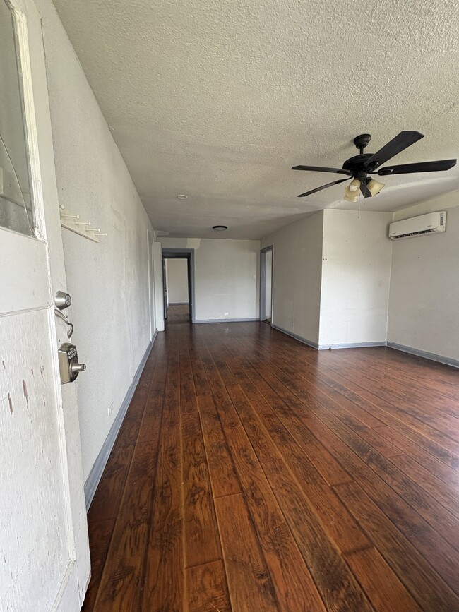 Living room - 210 Claremont Ave Unit 210 Claremont