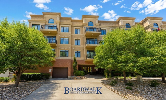 Building Photo - 150 S 300 E Unit 304