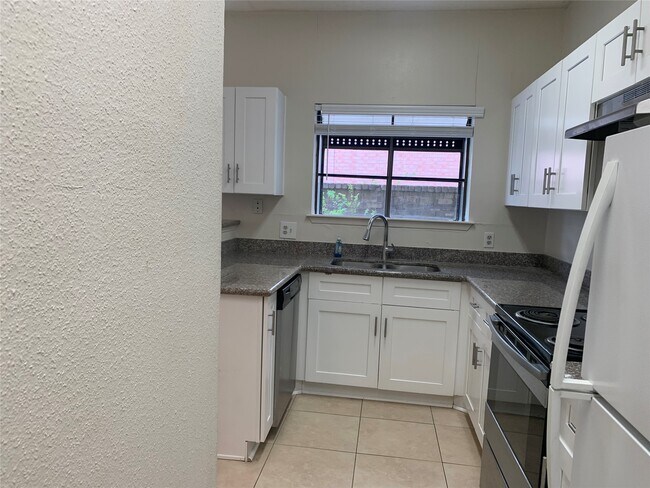 Photo - 2710 Grants Lake Blvd Unit M5