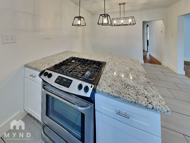 Photo - 2302 S Polk St