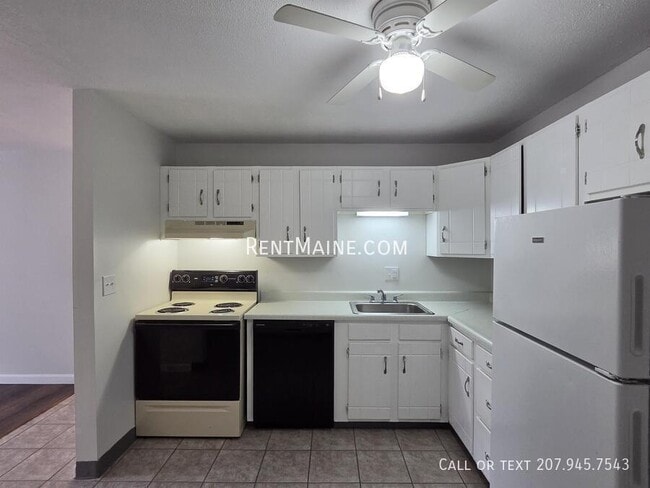 Photo - 10 Tall Pines Dr Unit 13