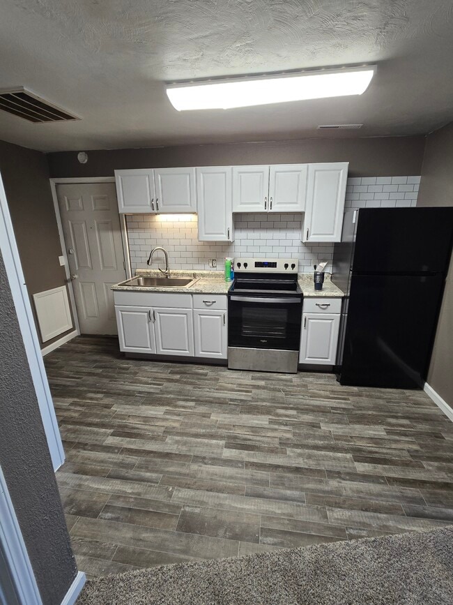 Building Photo - Cavin St. Unit 1 Rental