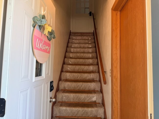 Photo - 304 3rd St NE Unit Apt C