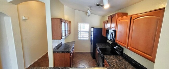 Photo - NICE 4 BED 2 BATH CORNER LOT HOME IN MARICOPA!!