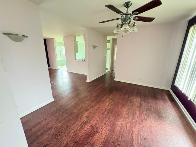 Photo - 6N 730 Manor Rd