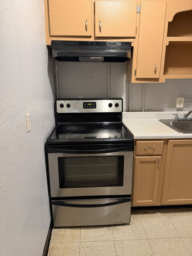Photo - 6604 Simon Pl Unit Apt A