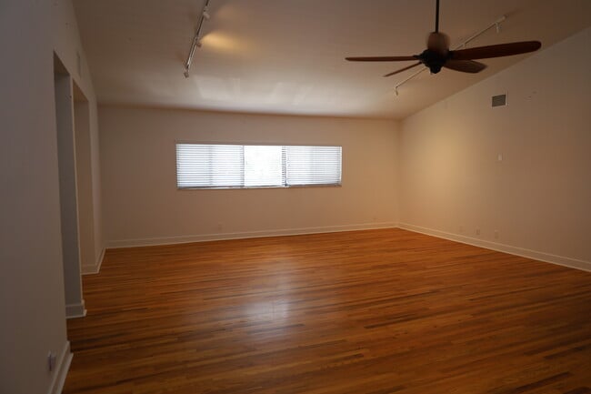 Photo - 340 Conniston Rd Unit Apartment for Rent