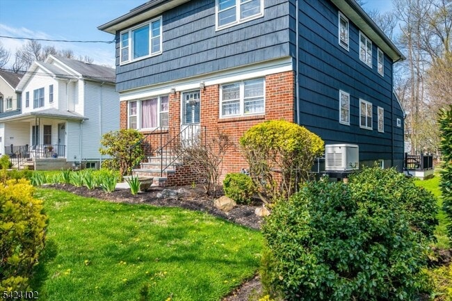 Photo - 52 Johnson Ave