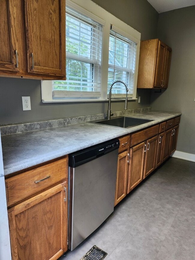 Photo - 3 bedroom 1.5 baths in Belvoir Area of East Ridge, TN