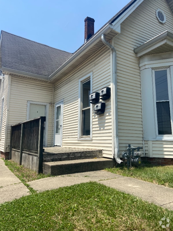 Building Photo - 306 N State St Rental