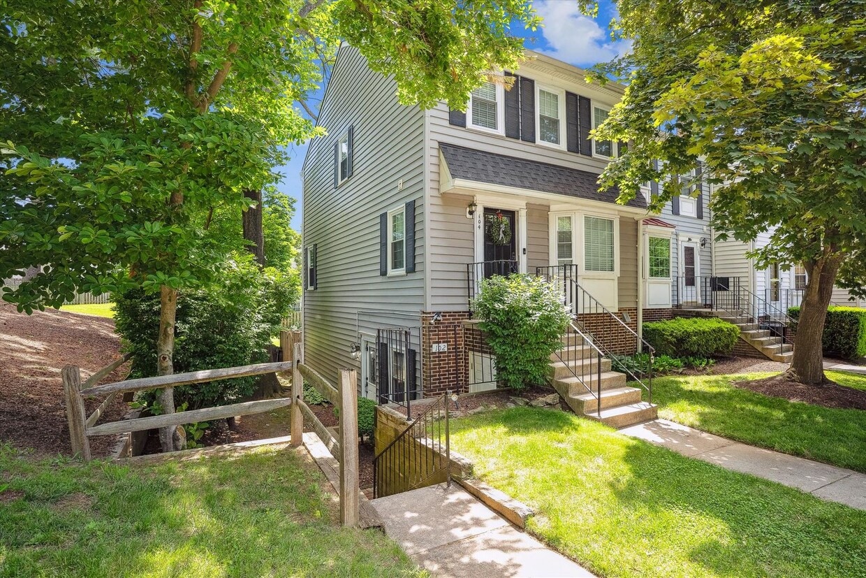 Lovely 2br/1bth ground level condo, close ... - Lovely 2br/1bth ground level condo, close ...