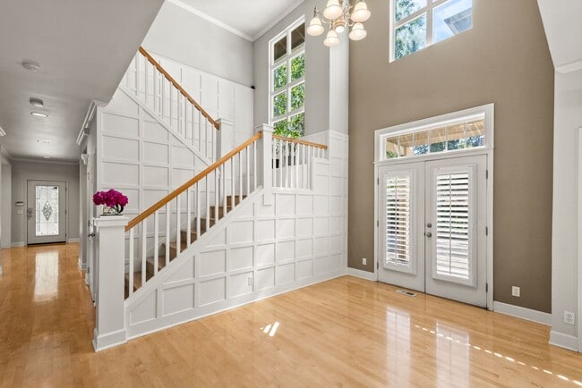 Photo - Luxury Remodeled Home in Prime West Bellevue Location