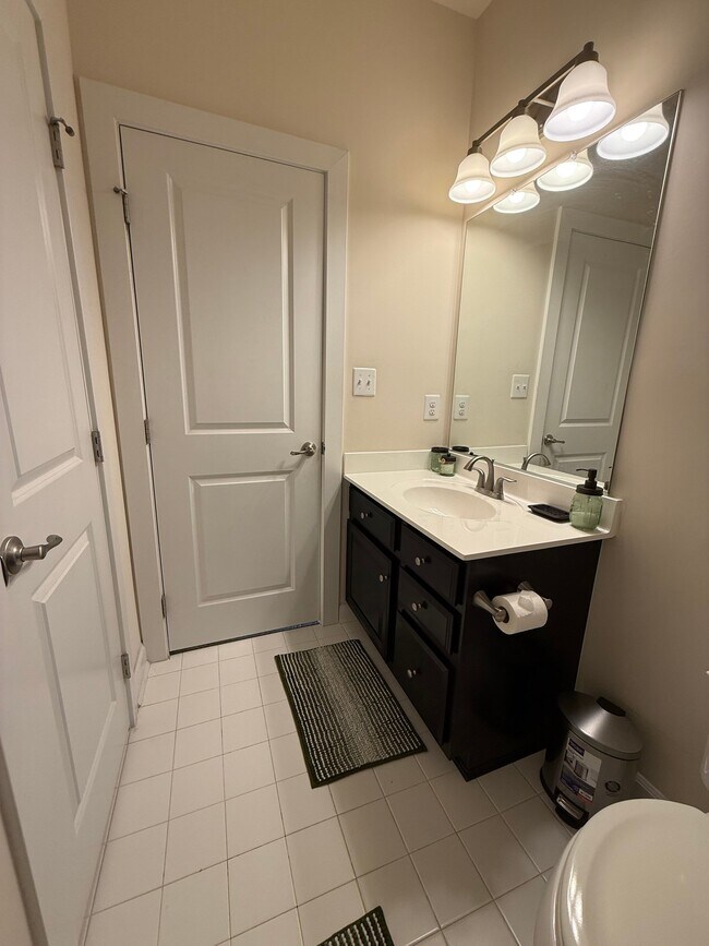 Photo - 7732 Duncannon Ln