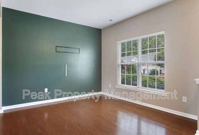 Photo - 6003 Bluffwood Ct