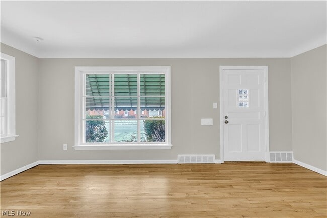 Photo - 21440 Fuller Ave