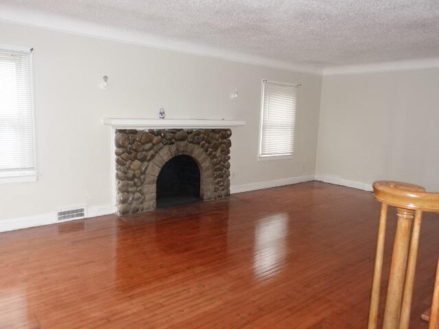 Photo - 8205 Outer Dr E