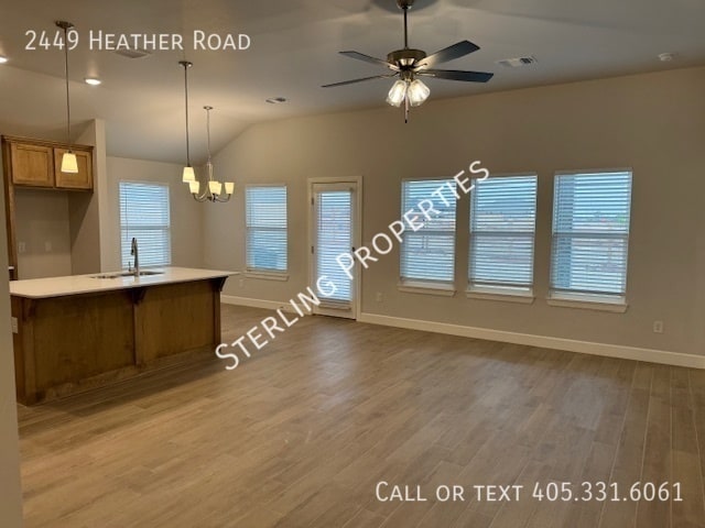 Photo - 2449 Heather Rd