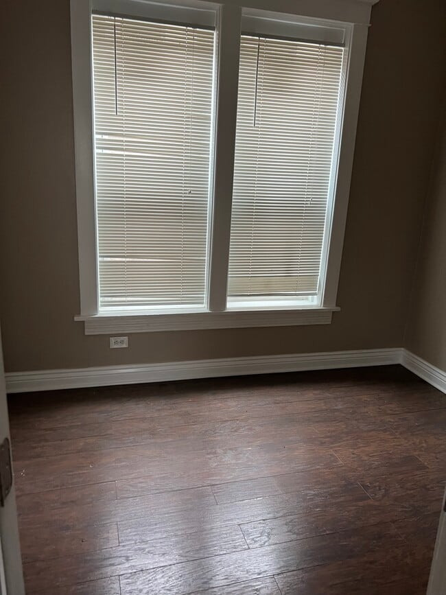 Bedroom 2 - 5823 S Wabash Ave Unit 2