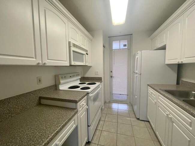Building Photo - 4812 S Central Blvd Unit 15 Rental