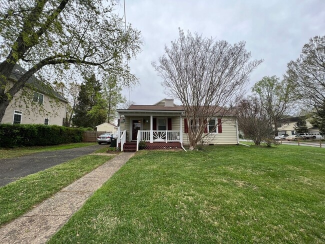 Delightful 1 Level 4 Bedroom Home On Exten... - Delightful 1 Level 4 Bedroom Home On Exten...
