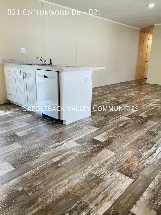 Photo - B21 Cottonwood St