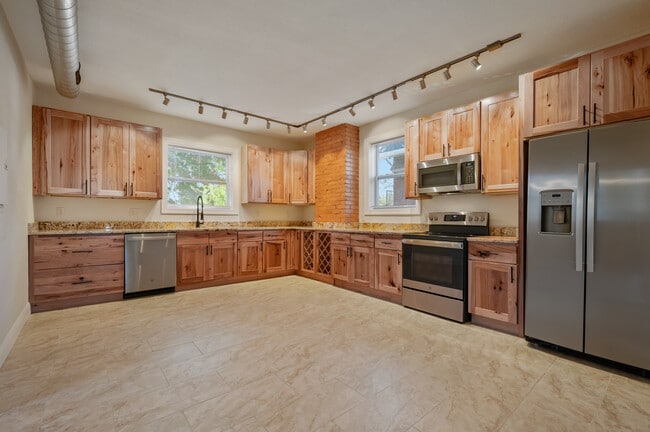 Photo - 6736 McPherson Blvd