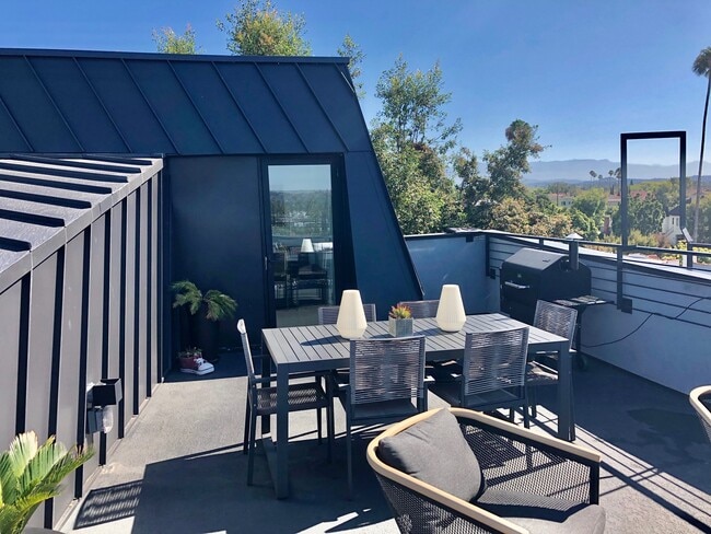 Terraza en la azotea - 1282 S Cloverdale Ave