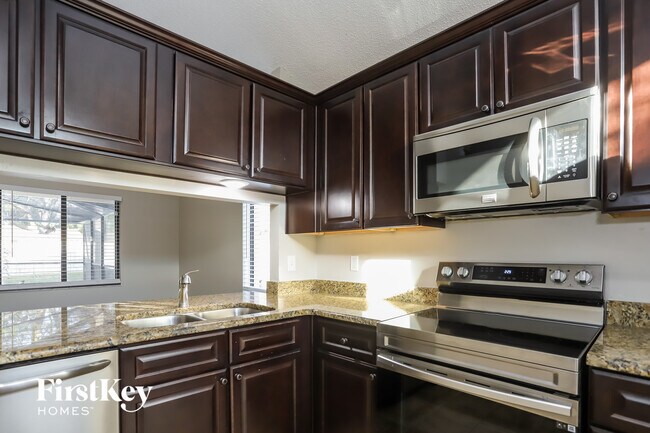 Photo - 1503 Chepacket St