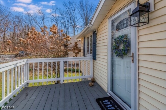 Photo - 54 Glenbrook Dr