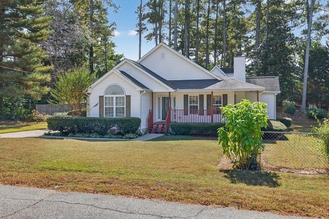 Photo - 249 Russell Rd